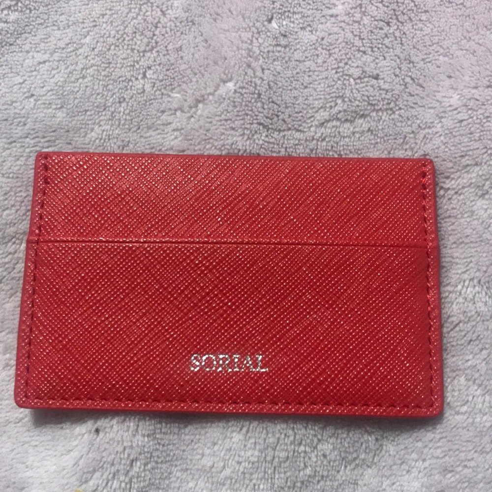 Sorial small wallet/business card holder.